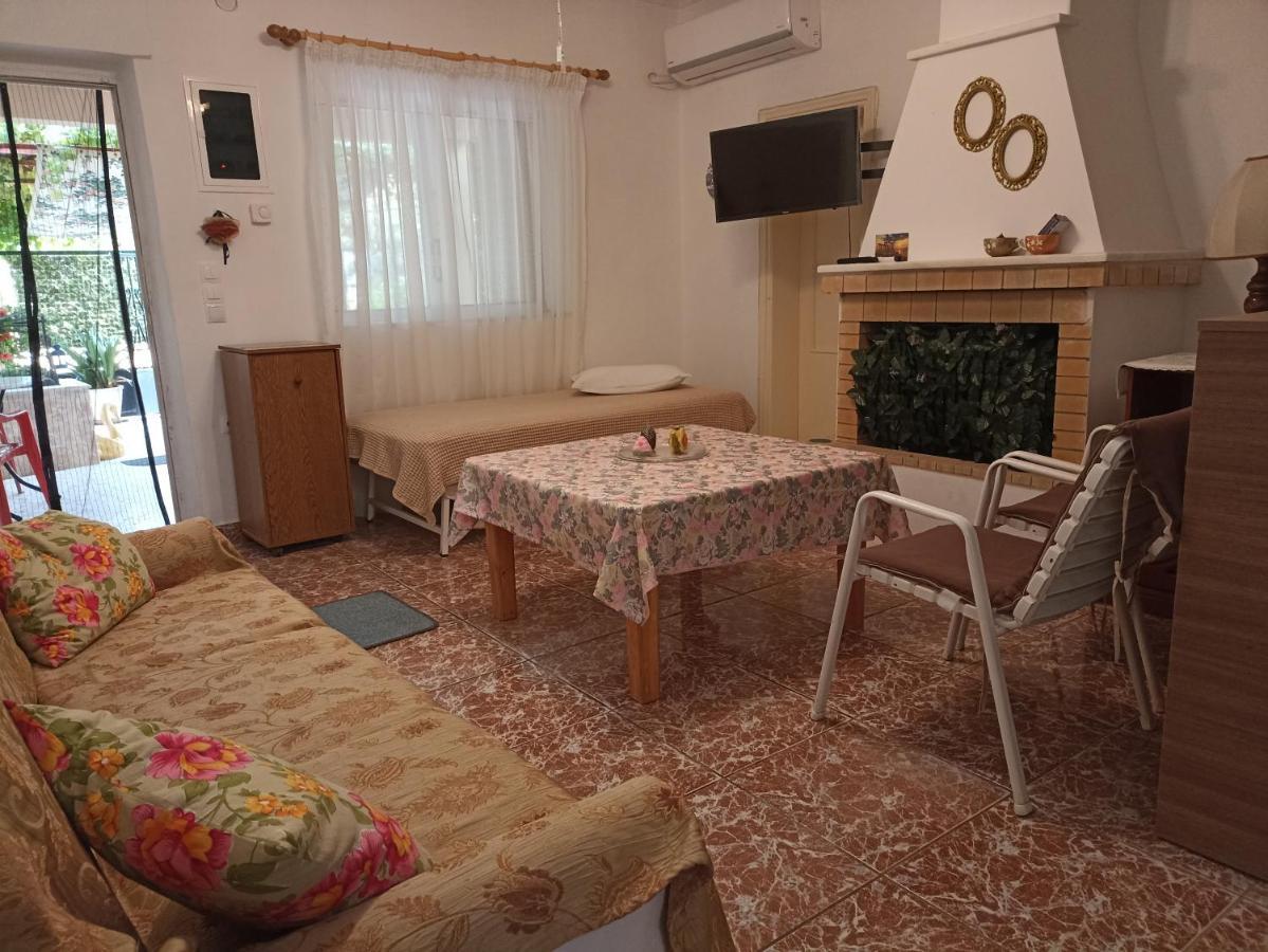 Lena'S Sweet Home Artemida  Exterior foto